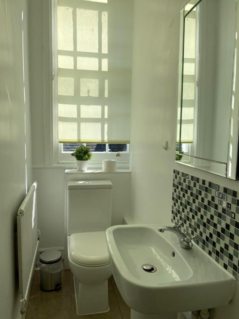 Lovely Private Rooms In Camden, Central London Eksteriør billede
